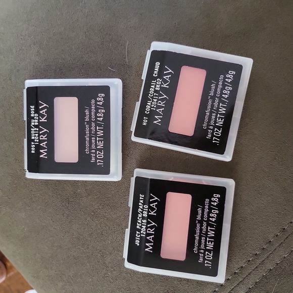 New Mary Kay CHROMAFUSION BLUSHES - Picture 2 of 5
